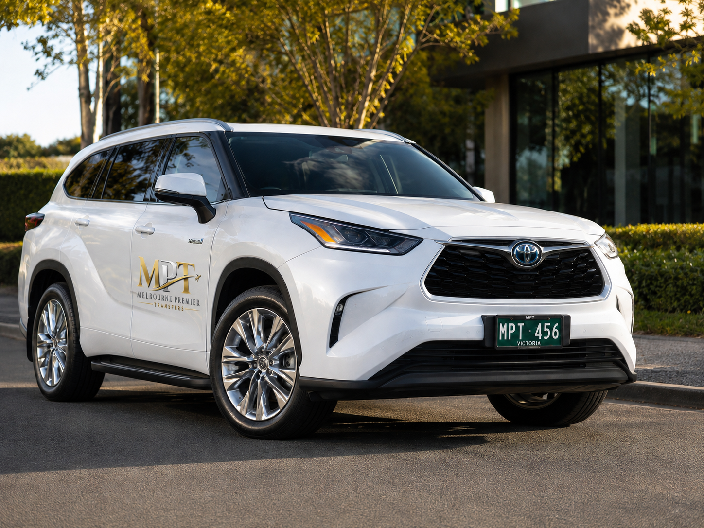 Toyota Kluger Grande premium SUV