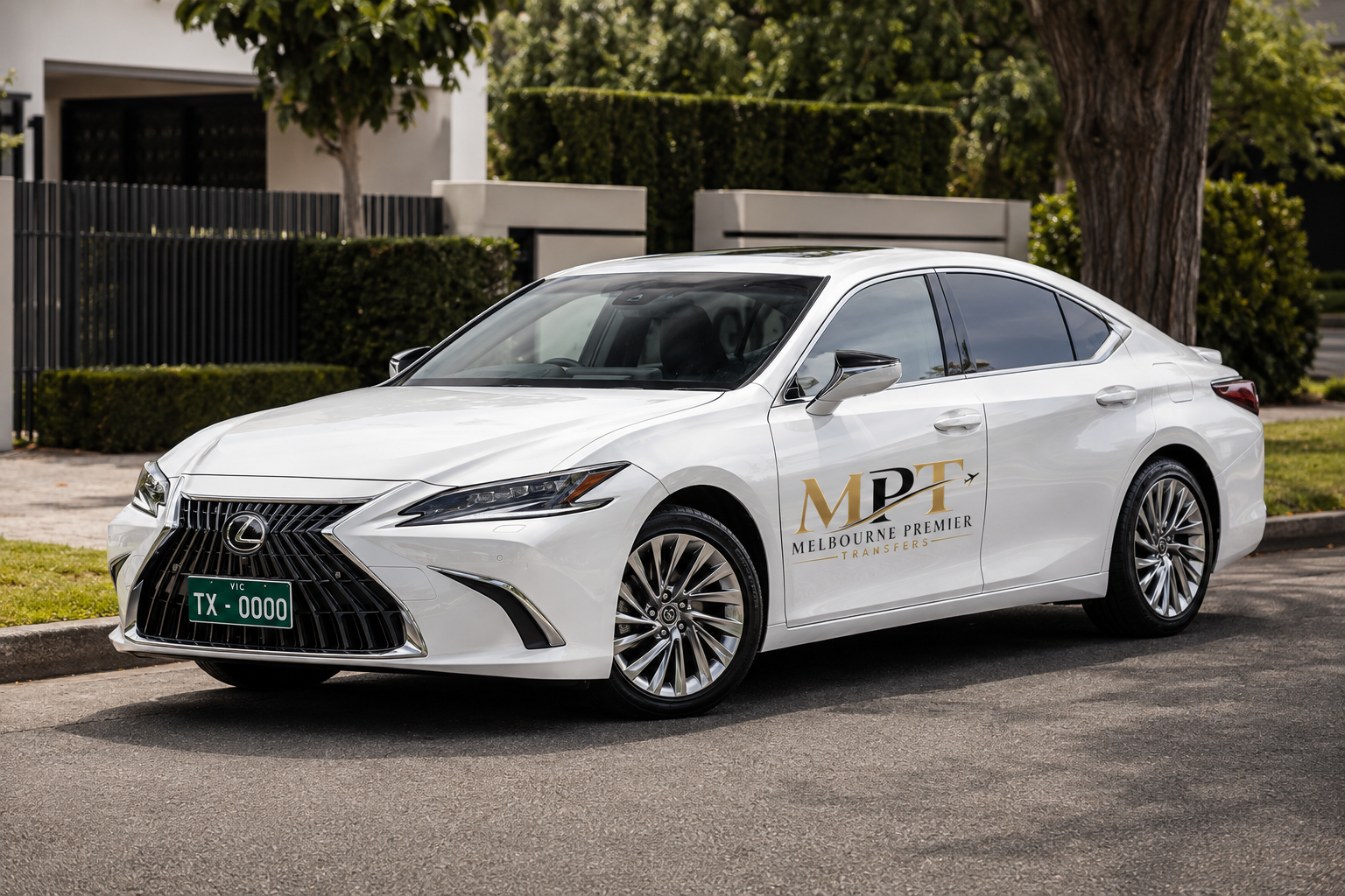 Lexus ES300h premium sedan